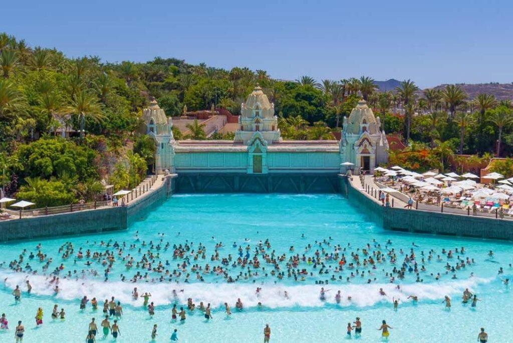 the wavepalace wave pool siam park tenerife